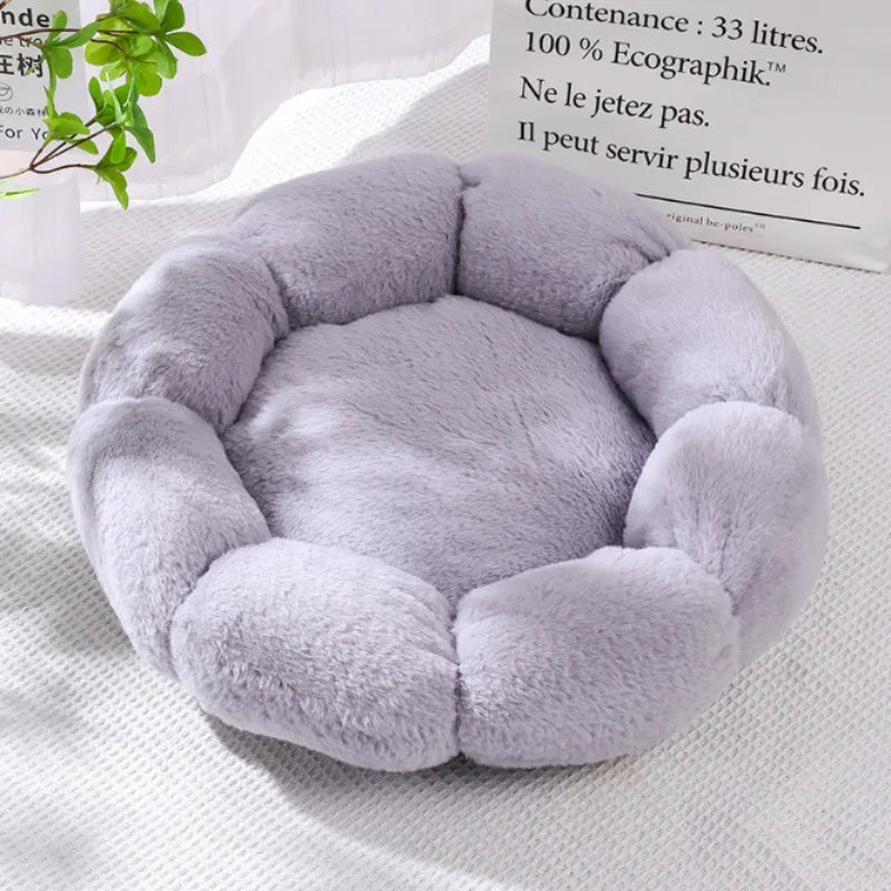 Pet Bed Plush Round Dog Bed and Cat Bed Cute Flower Design Soft Washable Pet Mat for Small and Medium-sized Dogs and Cats