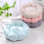 Pet Bed Plush Round Dog Bed and Cat Bed Cute Flower Design Soft Washable Pet Mat for Small and Medium-sized Dogs and Cats